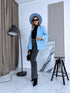 Oversize švarkas su juodomis rankovių sagomis - SOFT BLUE